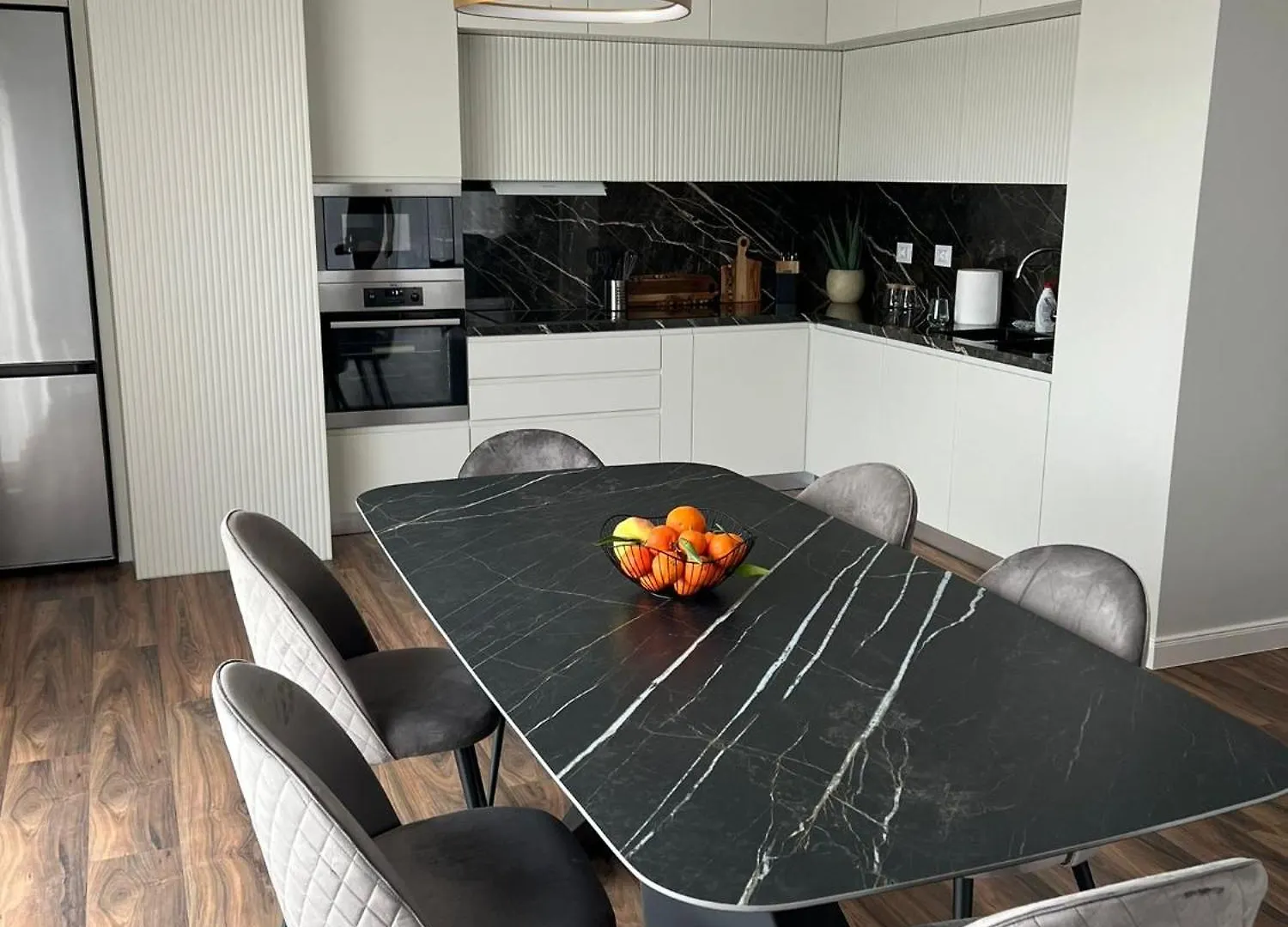Luxury Penthouse With Terrace And Private Parking In Tirana Apartment