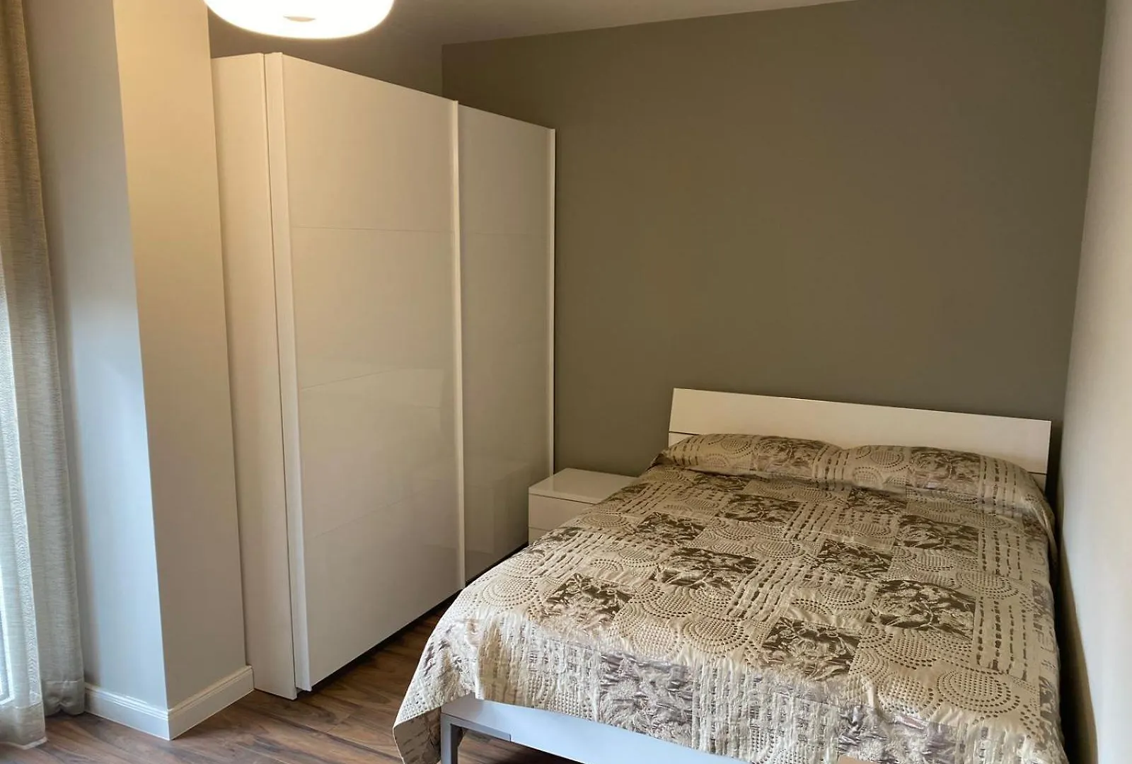 Luxury Penthouse With Terrace And Private Parking In Tirana Apartment